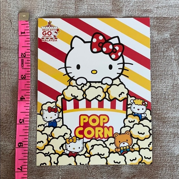 Hello Kitty Go Around postcards - Picture 10 of 13